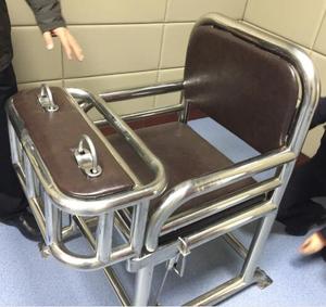 ZHA-BR3型不锈钢审讯椅